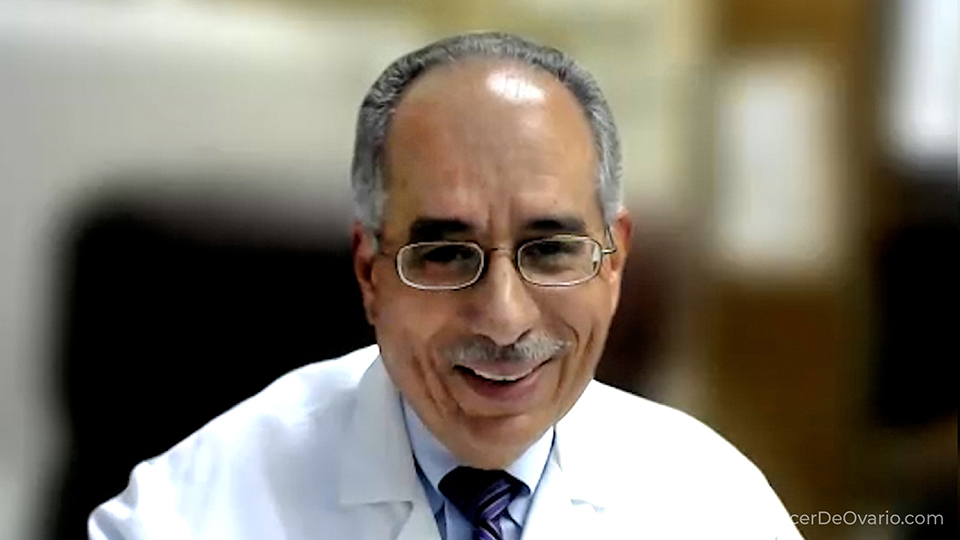 ¿Cuáles son los síntomas frecuentes del cáncer de ovario?